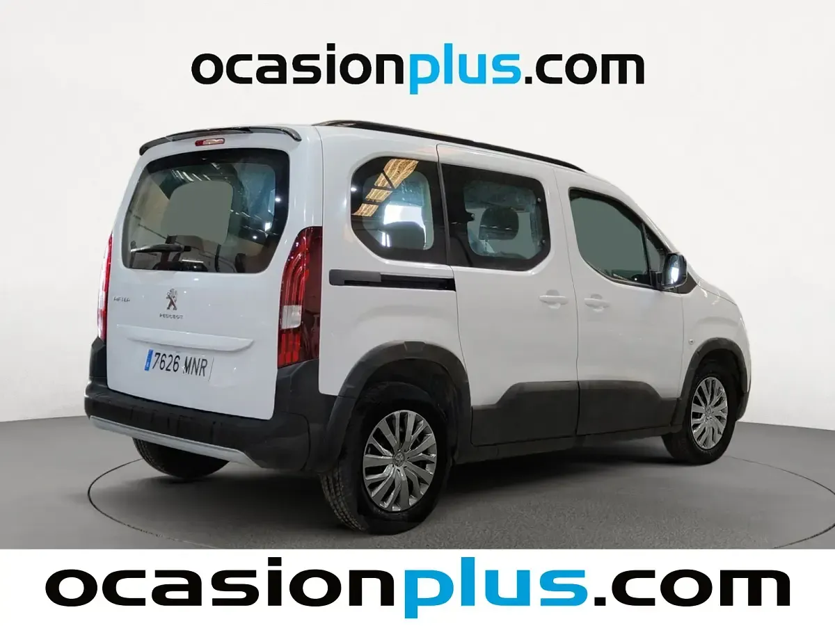 Usado Peugeot Rifter Allure 102 CV (75 kW) 2024 Blanco Monovolumen