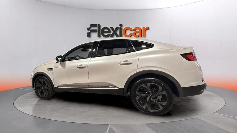 Usado Renault Arkana RS Line 140 CV (102 kW) 2023 Blanco SUV