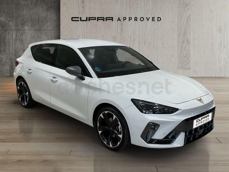 Usado Cupra Leon 150 CV (110 kW) 2024 Blanco Berlina