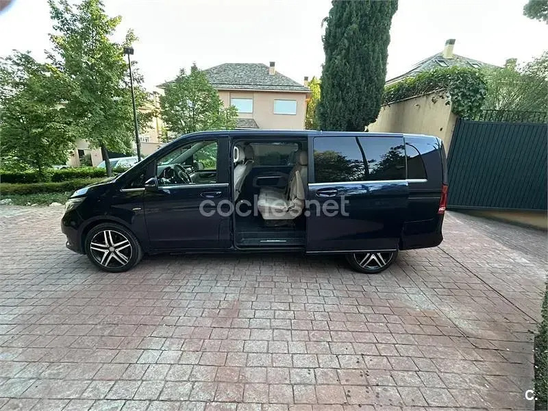 Usado Mercedes V250 190 CV (139 kW) 2017 Azul Monovolumen