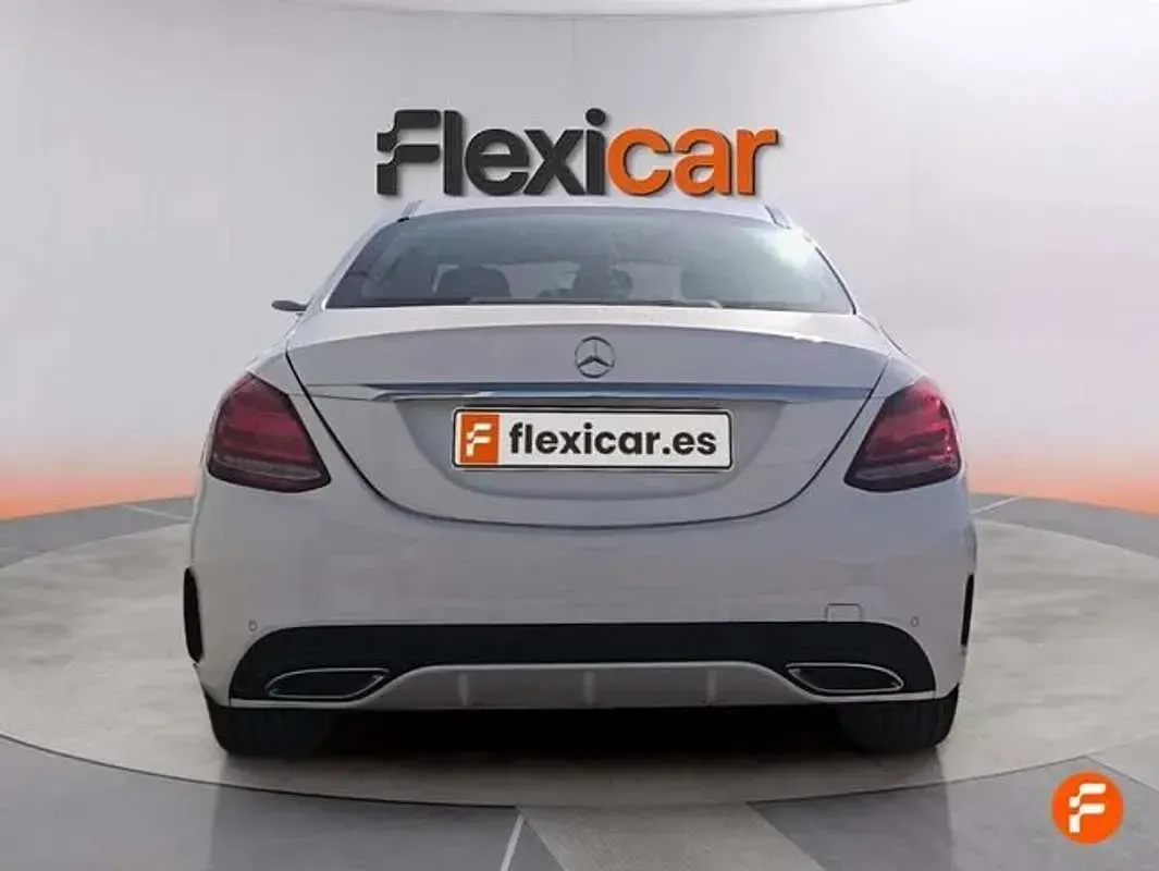 Usado Mercedes C220 194 CV (142 kW) 2018 Blanco Berlina