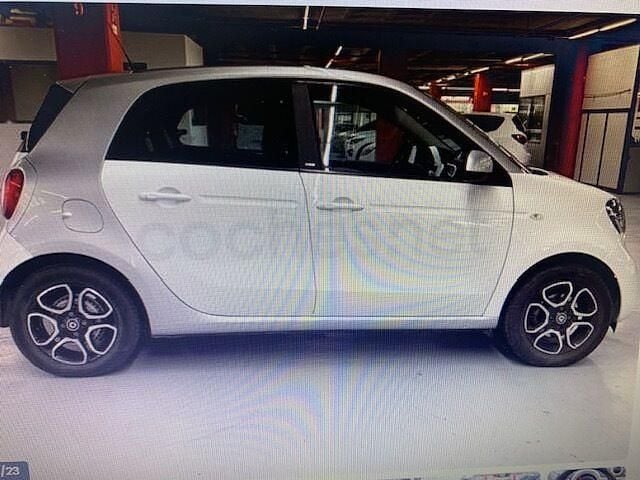 Usado Smart ForFour Passion 90 CV (66 kW) 2015 Blanco Utilitario