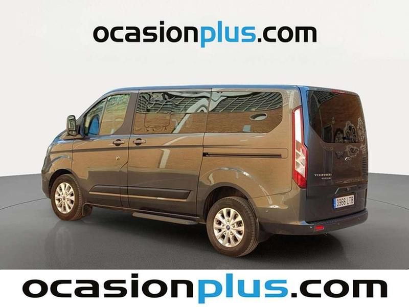 Usado Ford Tourneo Trend 131 CV (96 kW) 2021 Gris Monovolumen