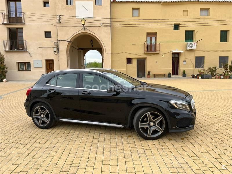 Usado Mercedes GLA220 190 CV (139 kW) 2020 Negro SUV