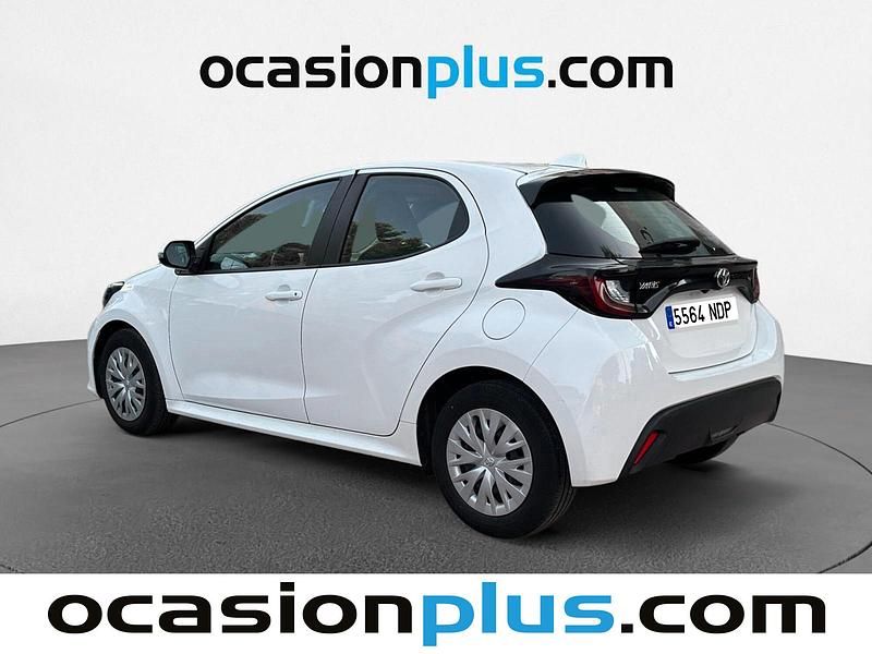 Usado Toyota Yaris Active 69 CV (50 kW) 2023 Blanco Utilitario