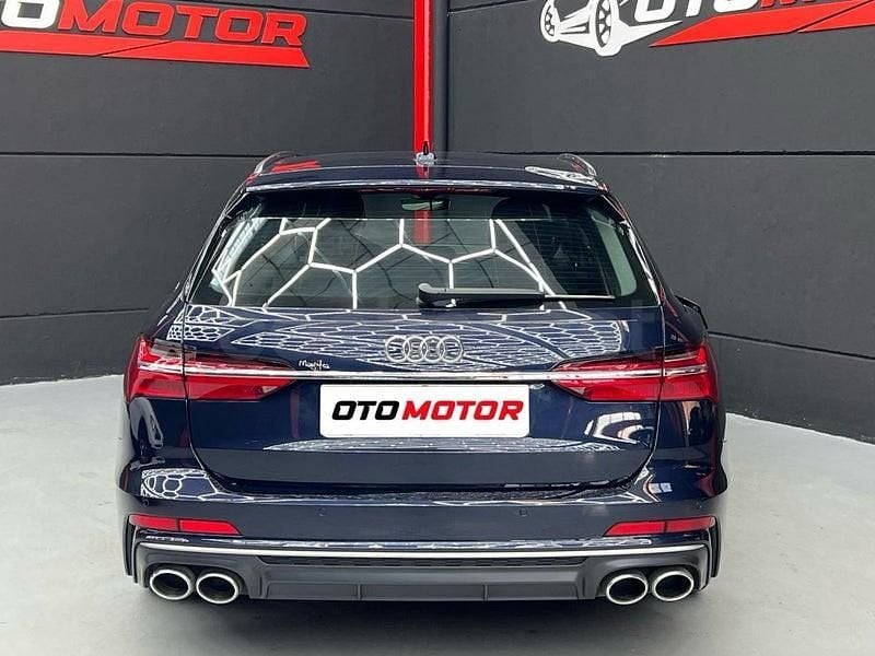 Usado Audi A6 Ambiente 350 CV (257 kW) 2021 Azul Berlina