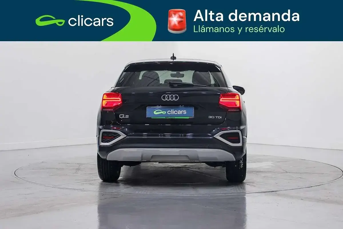 Usado Audi Q2 Advanced Plus 116 CV (85 kW) 2021 Negro SUV