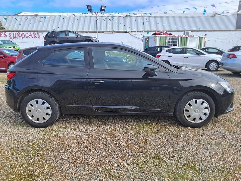 Usado Seat Leon 110 CV (80 kW) 2015 Negro