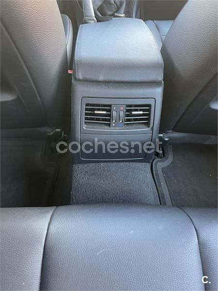 Usado BMW 318 143 CV (105 kW) 2011 Gris / plata Berlina