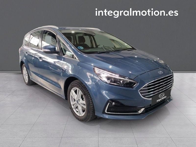Usado Ford S-MAX Titanium 190 CV (139 kW) 2023 Azul Monovolumen