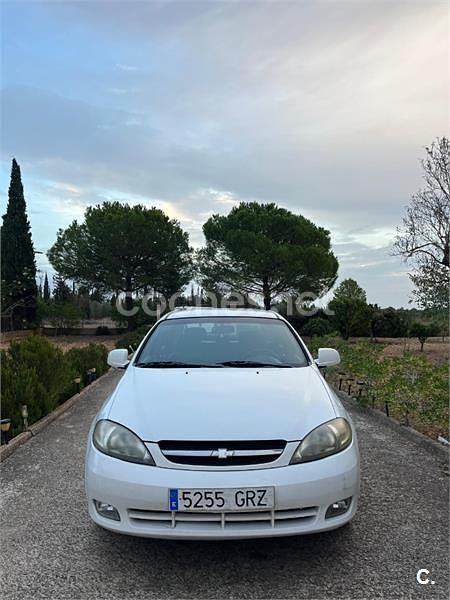 Blanco Usado 2008 Chevrolet Lacetti CDX Berlina | 2500 € (Precio justo) - Imagen 1/4