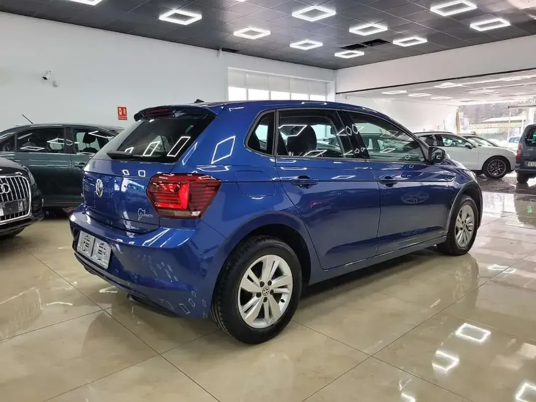 Usado VW Polo Advance 95 CV (69 kW) 2019 Azul Utilitario