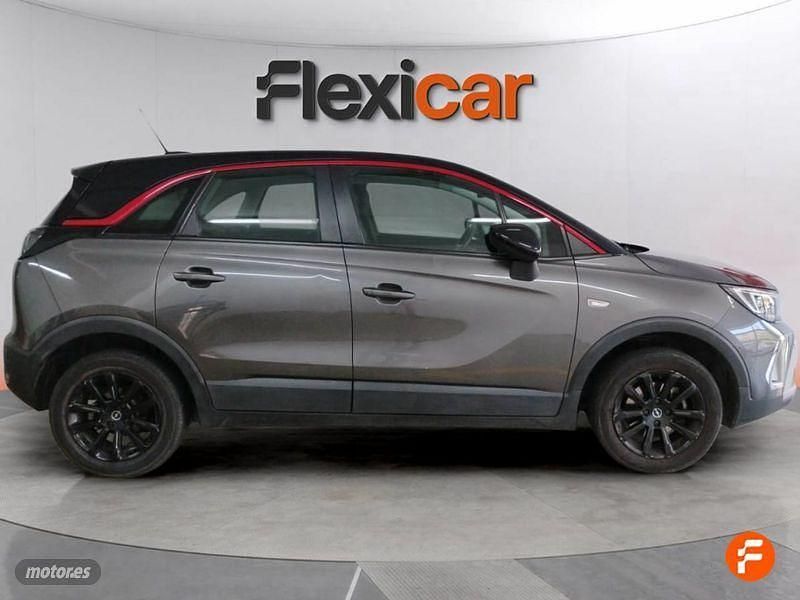 Usado Opel Crossland X Design Edition 110 CV (80 kW) 2021 Gris / plata SUV