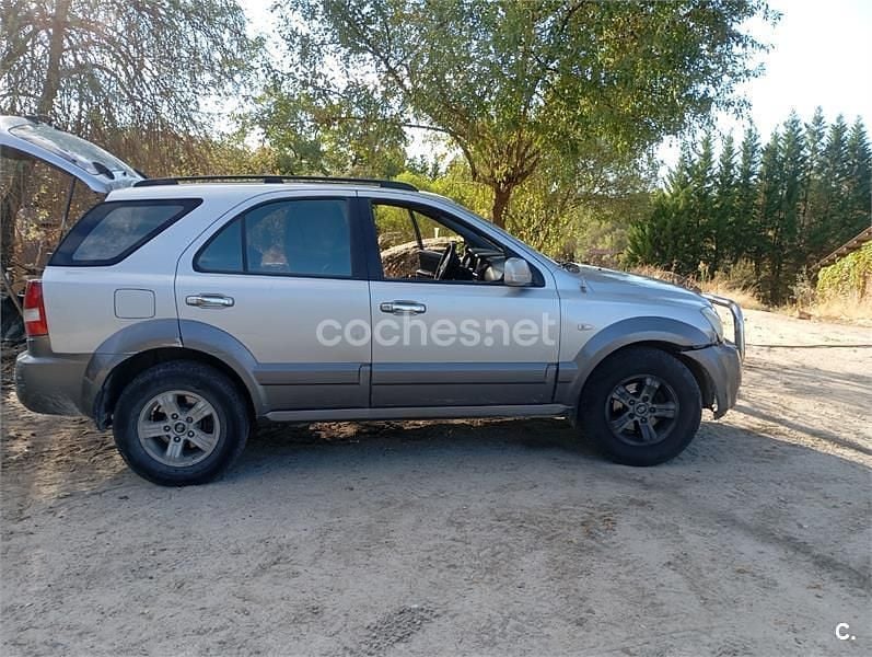 Gris / plata Usado 2002 Kia Sorento EX SUV | 3500 € (Precio justo) - Imagen 1/4