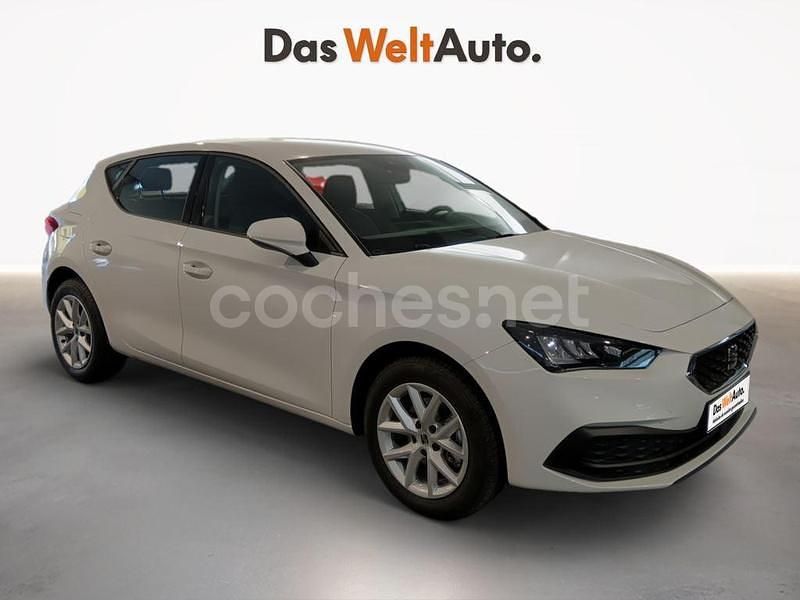 Blanco Usado 2023 Seat Leon Style Berlina | 22.400 € (Precio justo) - Imagen 1/4