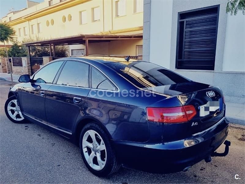 Usado Audi A6 177 CV (130 kW) 2012 Azul Berlina
