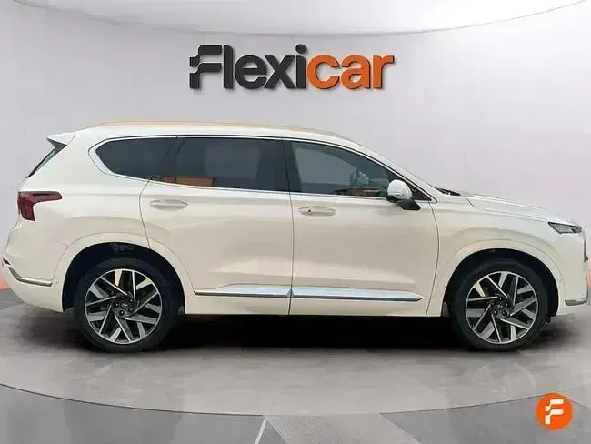 Usado Hyundai Santa Fe Style 202 CV (148 kW) 2022 Blanco SUV