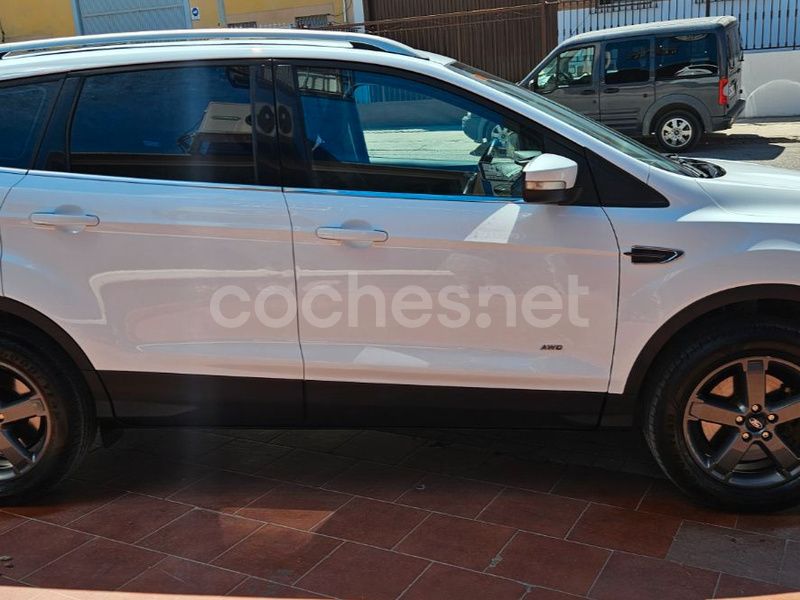 Blanco Usado 2018 Ford Kuga Trend SUV | 16.600 € (Precio justo) - Imagen 1/4