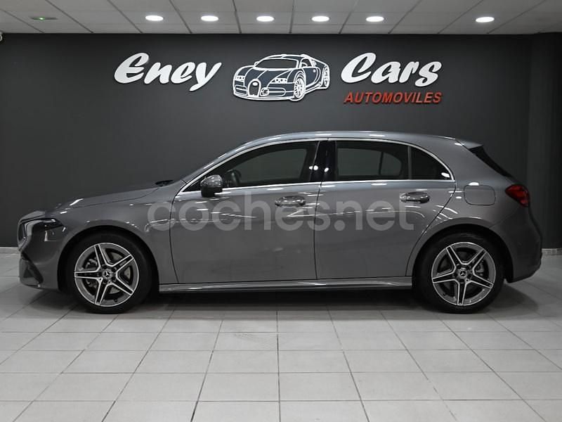 Usado Mercedes A250 218 CV (160 kW) 2025 Gris / plata Berlina