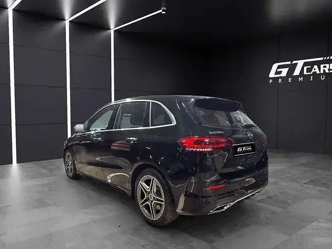 Usado Mercedes B250 AMG 220 CV (161 kW) 2022 Negro Utilitario