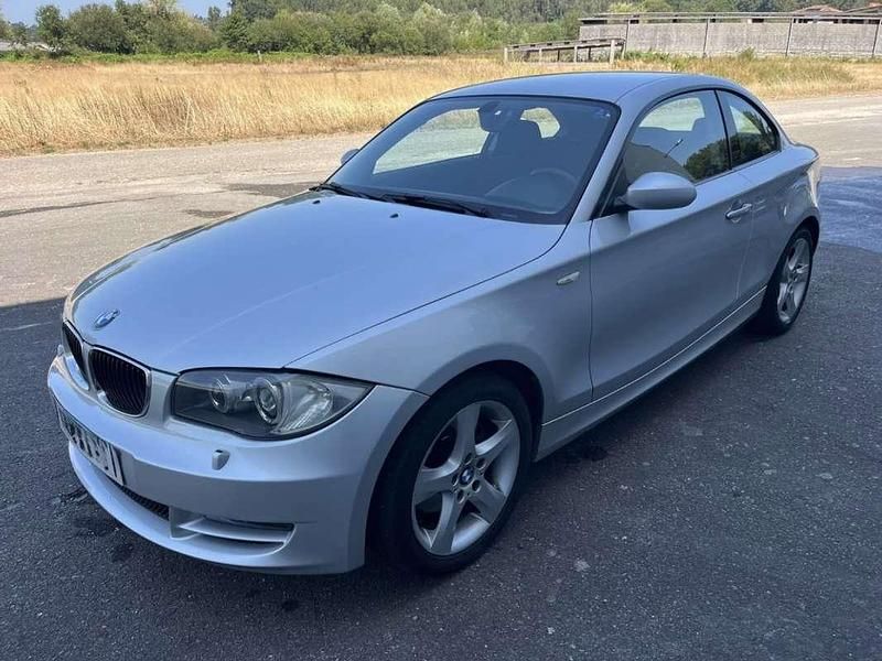 Gris Usado 2009 BMW 120 Coupé Coupe | 8990 € (Precio justo) - Imagen 1/4