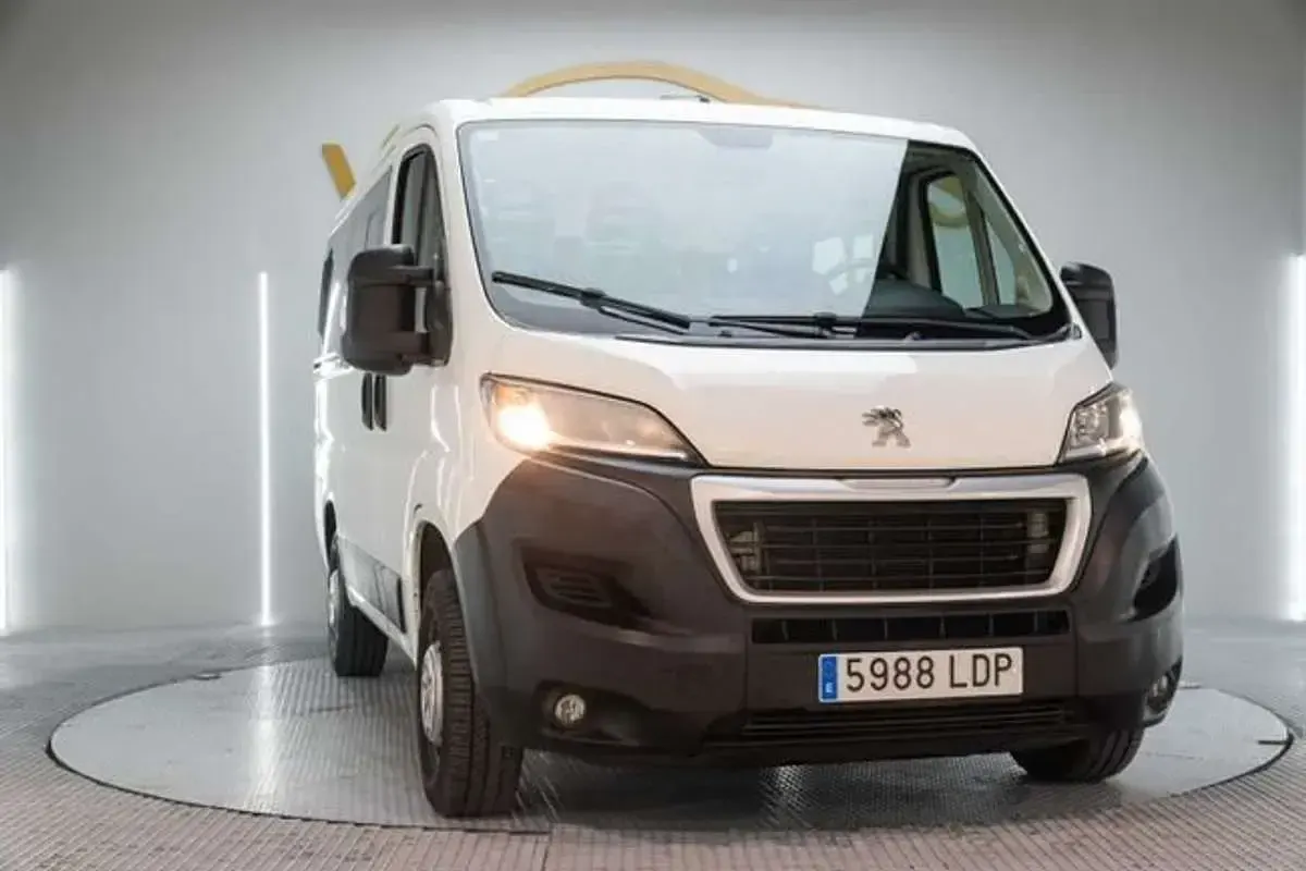 Usado Peugeot Boxer 120 CV (88 kW) 2019 Blanco Van