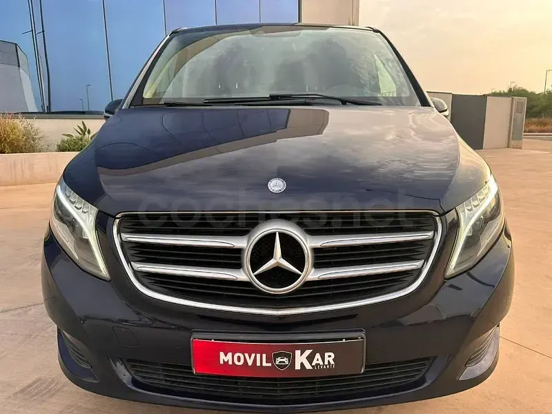 Usado Mercedes V250 Avantgarde 190 CV (139 kW) 2016 Azul Monovolumen