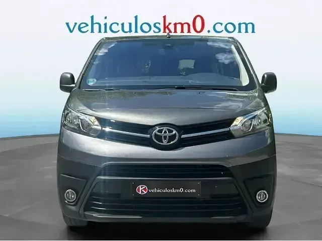Käytetty Toyota Proace Verso Advance 145 HP (106 kW) 2023 Harmaa Farmari