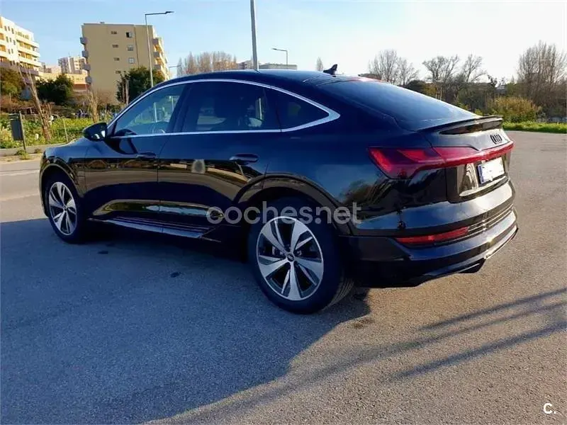 Usado Audi Q8 Sportback e-tron S-Line 2023 Eléctrico SUV