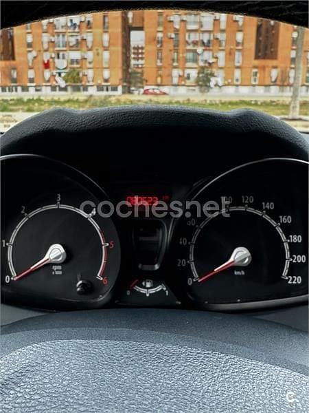 Usado Ford Fiesta Trend 70 HP (51 kW) 2012 Vermelho Citadino