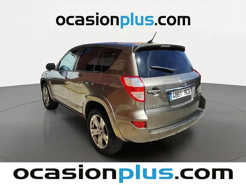 Usado Toyota RAV4 Executive 150 CV (110 kW) 2011 Marrón SUV