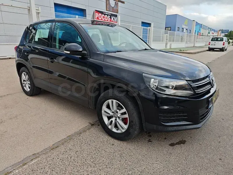 Usado VW Tiguan Advance 140 CV (102 kW) 2012 Negro SUV