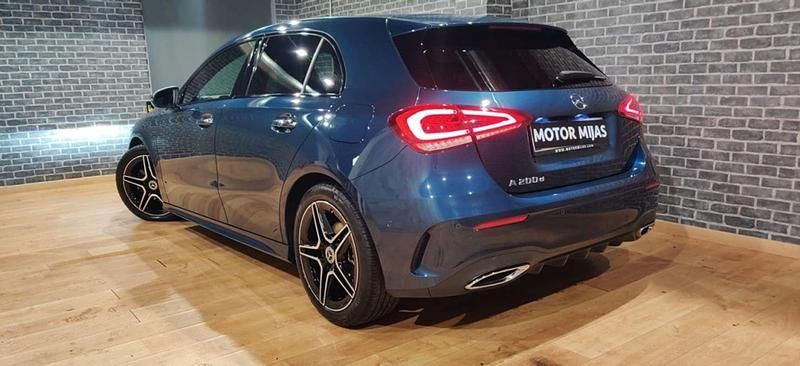 Usado Mercedes A200 Advanced 150 CV (110 kW) 2023 Azul Utilitario