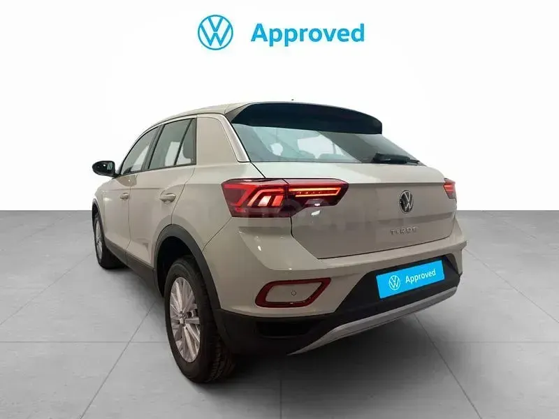 Usado VW T-Roc Business 115 CV (84 kW) 2025 Beige SUV