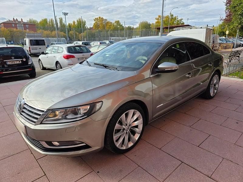 Usado VW Passat 140 CV (102 kW) 2012 Marrón Berlina