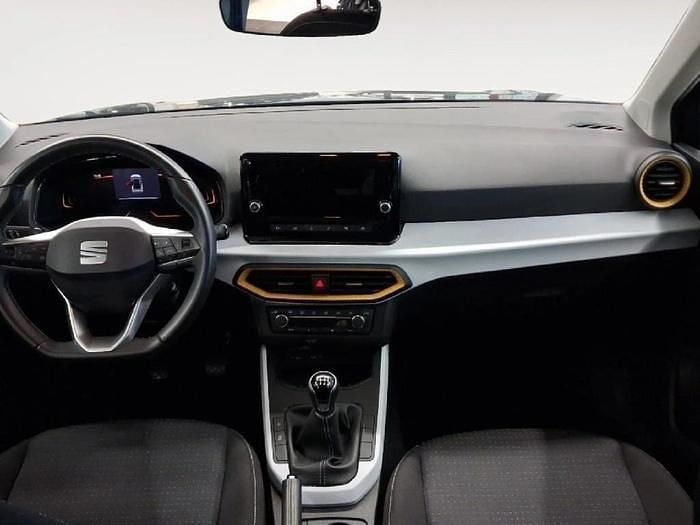 Usado Seat Arona Style 115 CV (84 kW) 2025 Gris SUV