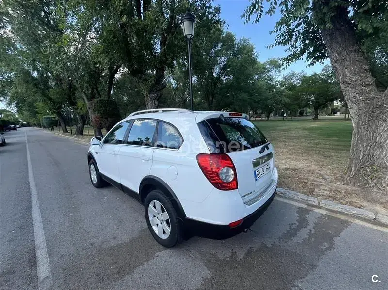 Usado Chevrolet Captiva LT 184 CV (135 kW) 2012 Blanco SUV