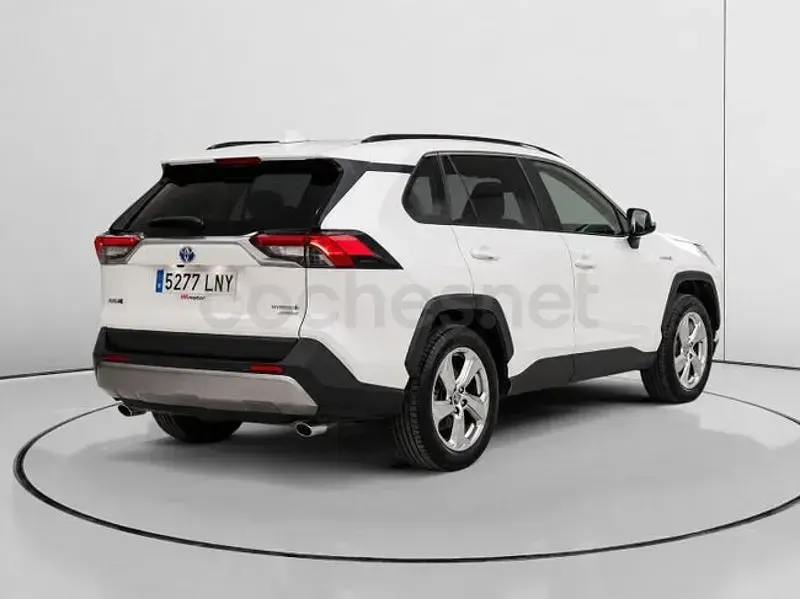 Usado Toyota RAV4 Hybrid Advance 222 CV (163 kW) 2021 Blanco SUV