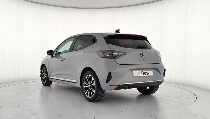 Usado Renault Clio V Techno 100 CV (73 kW) 2025 Gris Berlina