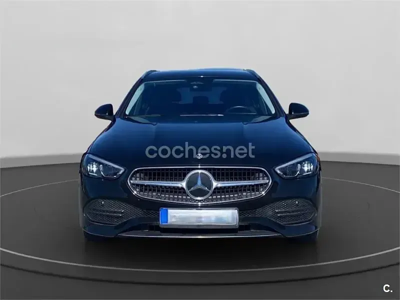 Usado Mercedes C220 200 CV (147 kW) 2022 Negro Familiar