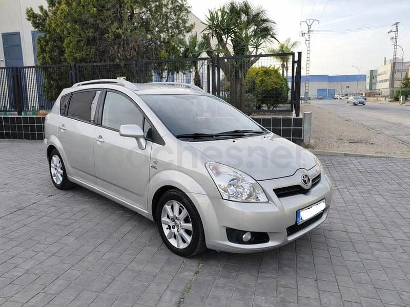 Usado Toyota Corolla Verso Luna 136 CV (100 kW) 2007 Beige Monovolumen