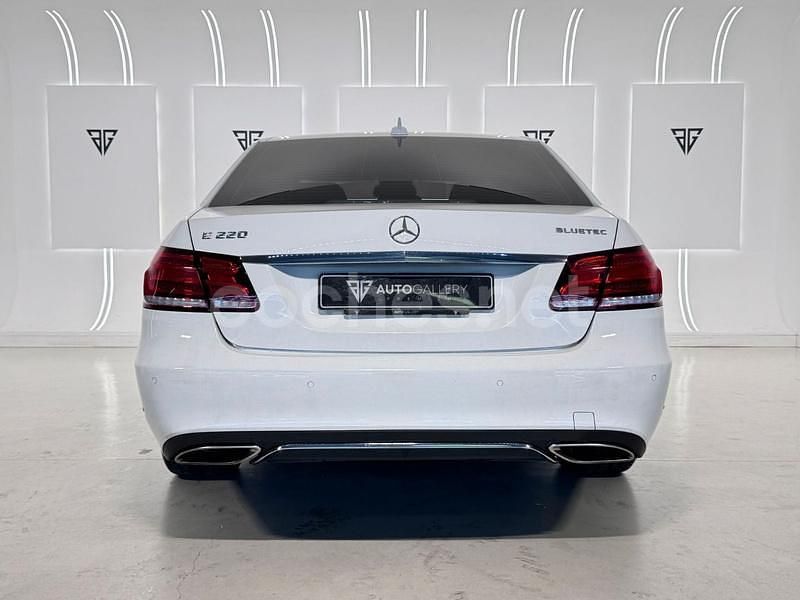 Usado Mercedes E220 Avantgarde 170 CV (125 kW) 2015 Blanco Berlina