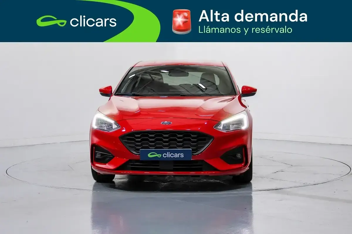 Usado Ford Focus ST-Line 125 CV (91 kW) 2021 Rojo Berlina