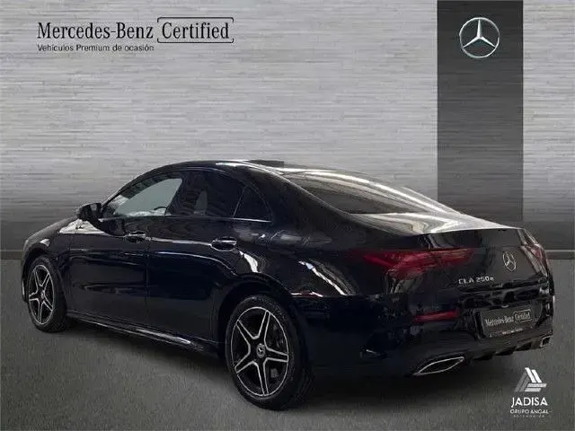 Usado Mercedes CLA250e 218 CV (160 kW) 2025 Negro Coupe