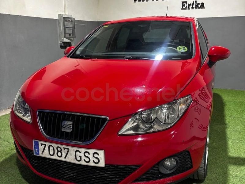 Usado Seat Ibiza Sport 105 CV (77 kW) 2010 Rojo Berlina