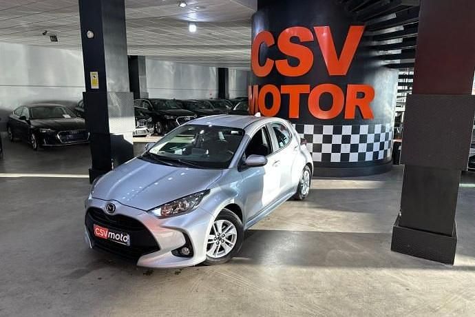Plateado Usado 2023 Mazda 2 Center-Line Utilitario | 16.850 € (Precio justo) - Imagen 1/4