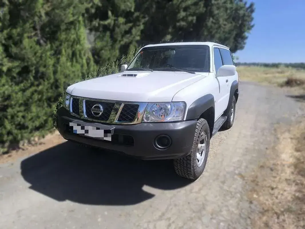 Usado Nissan Patrol XE 160 CV (117 kW) 2008 Blanco SUV