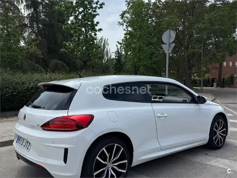 Usado VW Scirocco R-line 125 CV (91 kW) 2016 Blanco Coupe