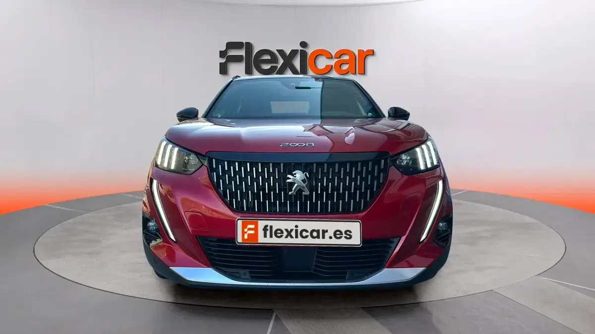 Usado Peugeot 2008 GT 131 CV (96 kW) 2021 Rojo SUV
