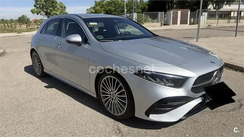 Usado Mercedes A200 150 CV (110 kW) 2023 Gris / plata Berlina